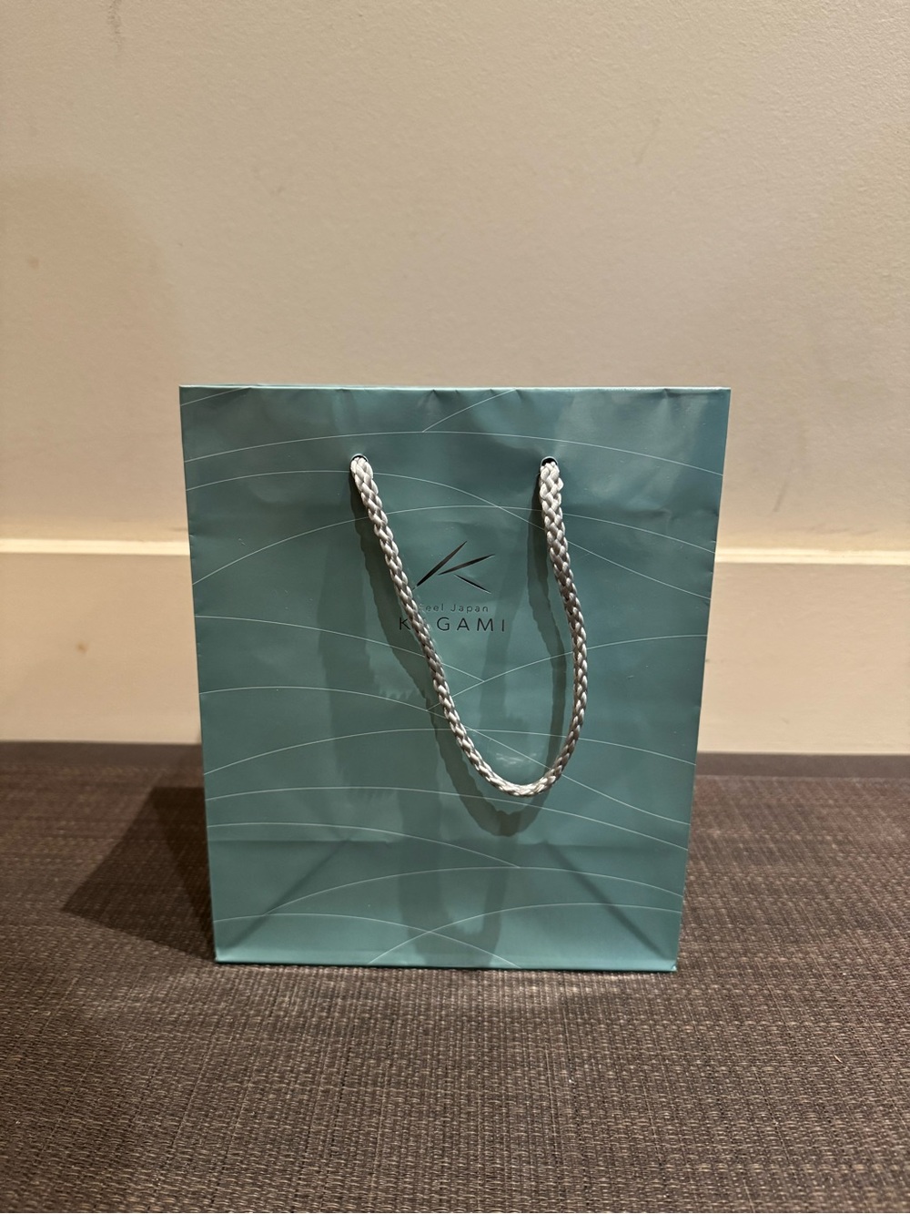 Kagami Crystal paper shopping bag